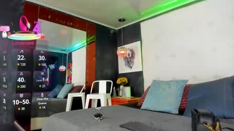 ---Cloe--- online show from September 2025 08:42:01 PM