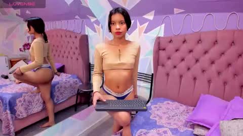 cloeygraweing online show from September 2025 06:51:02 PM