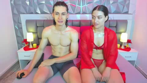 Cloe y Miller online show from April 2026 12:46:02 PM