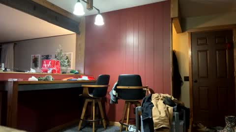 Snapshot of cloverboy1988 chatting on December 2024 12:15:01 PM cloverboy1988 online show from December 2024 12:15:01 PM