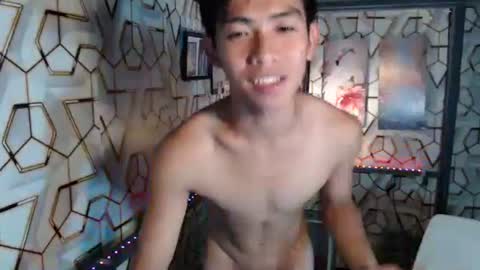 Snapshot of clyde_twinkx chatting on September 2025 04:52:02 PM clyde_twinkx online show from September 2025 04:52:02 PM