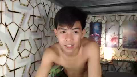 Snapshot of clyde_twinkx chatting on October 2025 10:08:02 PM clyde_twinkx online show from October 2025 10:08:02 PM