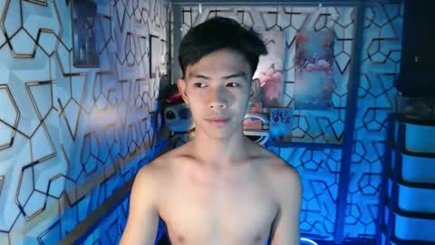 clyde_twinkx online show from January 2026 06:43:02 PM