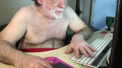 Snapshot of coach_karl chatting on May 2026 11:18:01 AM Coach Karl Porn Star Tip me all the way to my next trip online show from May 2026 11:18:01 AM