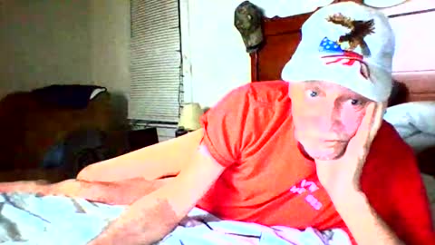 Snapshot of coby8869 chatting on April 2026 04:32:01 AM coby8869 online show from April 2026 04:32:01 AM