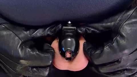 Locked online show from December 2024 10:20:02 PM