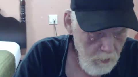 Snapshot of cockreadynow4u chatting on April 2026 08:04:01 PM cockreadynow4u online show from April 2026 08:04:01 PM