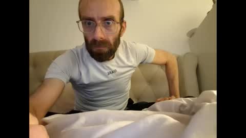 Snapshot of cockringhero chatting on November 2025 07:49:02 PM cockringhero online show from November 2025 07:49:02 PM