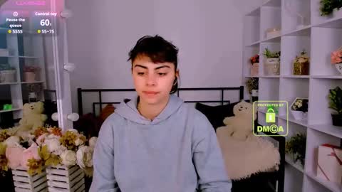 Olivia online show from November 2025 06:44:01 AM