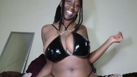 Snapshot of cocoalush9819 chatting on May 2026 02:18:01 AM cocoalush9819 online show from May 2026 02:18:01 AM