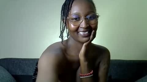 Snapshot of cocobaby_ chatting on April 2026 05:36:01 PM Coco online show from April 2026 05:36:01 PM