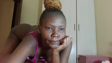 Mila independent model online show from January 2026 07:33:02 AM