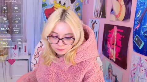 Mia online show from December 2024 04:53:01 AM