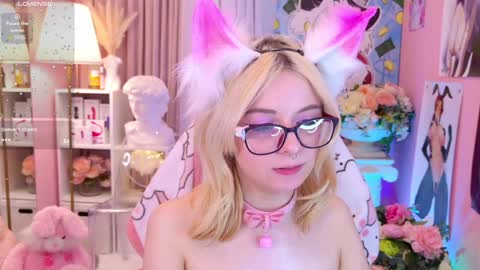 Mia online show from December 2024 03:10:02 AM