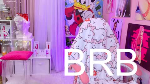 Mia online show from December 2024 11:14:02 PM