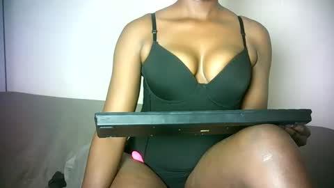cocooakiss online show from May 2026 06:26:04 PM