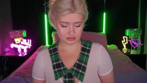 onlyfans amyleyy online show from October 2025 06:43:01 AM