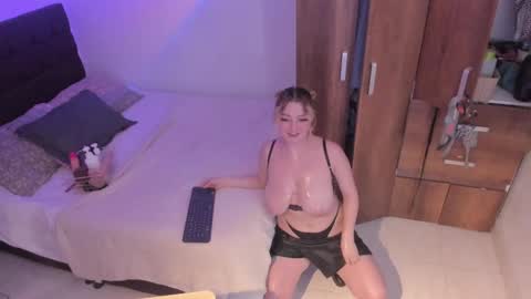 Snapshot of cocovolkovva chatting on February 2025 07:43:02 PM cocovolkovva online show from February 2025 07:43:02 PM