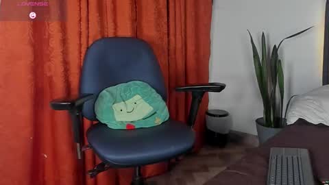 Snapshot of codyluke_ chatting on November 2025 01:48:01 AM Cody Luke online show from November 2025 01:48:01 AM