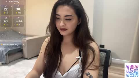 Snapshot of coffee_wihtout_milk chatting on April 2026 11:40:01 PM Yumi online show from April 2026 11:40:01 PM