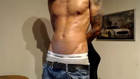 Snapshot of coitzzz chatting on December 2024 03:20:01 AM coitzzz online show from December 2024 03:20:01 AM