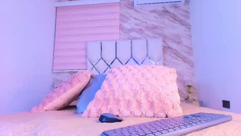 Snapshot of colett_hall chatting on March 2026 11:49:02 AM colett online show from March 2026 11:49:02 AM