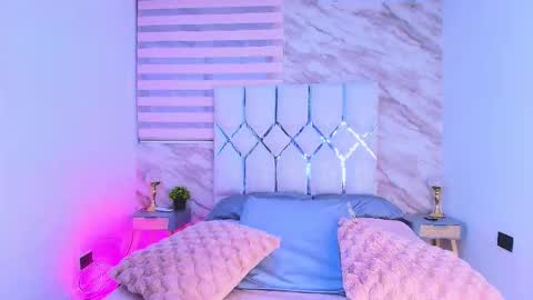 Snapshot of colett_hall chatting on March 2026 12:05:01 PM colett online show from March 2026 12:05:01 PM