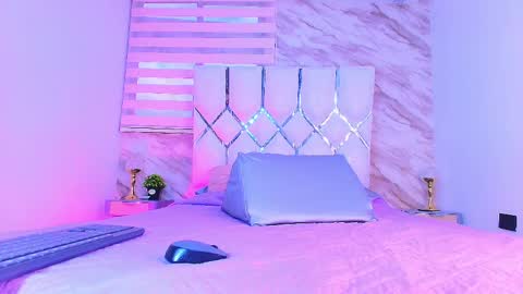 Snapshot of colett_hall chatting on April 2026 01:12:02 PM colett online show from April 2026 01:12:02 PM