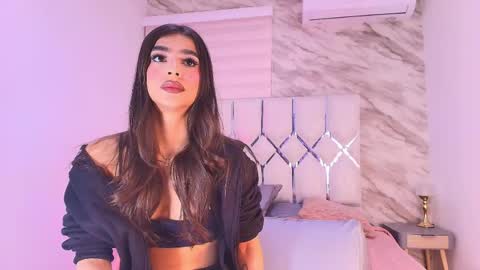 Snapshot of colett_hall chatting on April 2026 11:55:02 AM colett online show from April 2026 11:55:02 AM