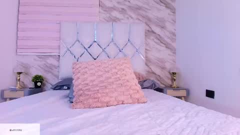 Snapshot of colett_hall chatting on April 2026 12:39:01 PM colett online show from April 2026 12:39:01 PM