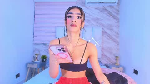 Snapshot of colett_hall chatting on April 2026 11:56:01 AM colett online show from April 2026 11:56:01 AM