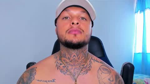 Snapshot of colin_fox1 chatting on March 2026 04:54:01 PM colin_fox1 online show from March 2026 04:54:01 PM