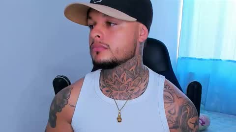 Snapshot of colin_fox1 chatting on March 2026 08:01:01 PM colin_fox1 online show from March 2026 08:01:01 PM