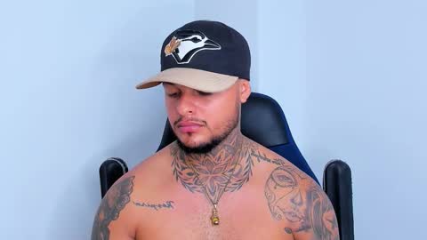 Snapshot of colin_fox1 chatting on March 2026 05:07:01 PM colin_fox1 online show from March 2026 05:07:01 PM