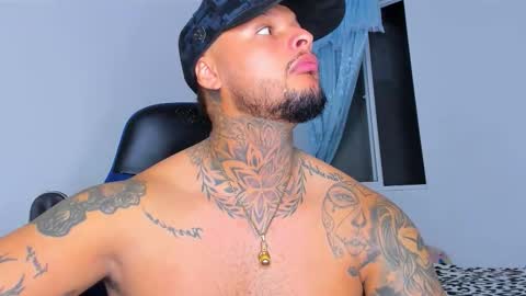 Snapshot of colin_fox1 chatting on March 2026 02:33:02 AM colin_fox1 online show from March 2026 02:33:02 AM