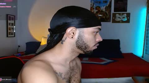 Snapshot of colinlatinbrown chatting on January 2025 12:24:02 PM IG  online show from January 2025 12:24:02 PM