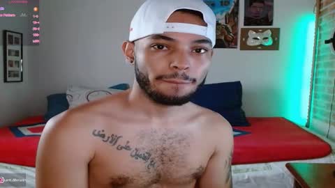 Snapshot of colinlatinbrown chatting on January 2025 01:31:02 PM IG  online show from January 2025 01:31:02 PM