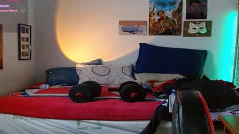 Snapshot of colinlatinbrown chatting on January 2025 04:59:01 PM IG  online show from January 2025 04:59:01 PM