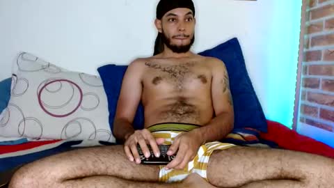 Snapshot of colinlatinbrown chatting on January 2025 06:00:01 PM IG  online show from January 2025 06:00:01 PM