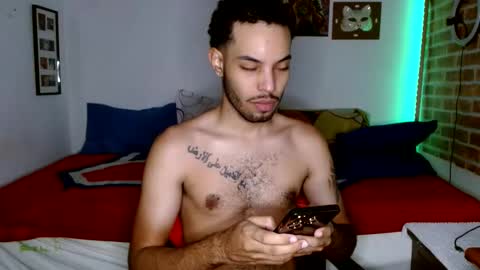 Snapshot of colinlatinbrown chatting on February 2025 01:55:02 AM IG  online show from February 2025 01:55:02 AM