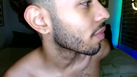 Snapshot of colinlatinbrown chatting on February 2025 03:34:02 AM IG  online show from February 2025 03:34:02 AM