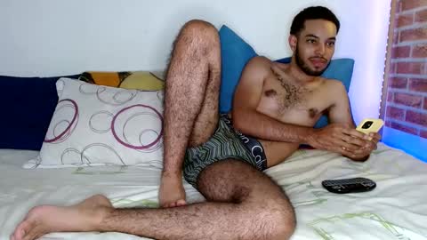 Snapshot of colinlatinbrown chatting on February 2025 09:30:01 PM IG  online show from February 2025 09:30:01 PM