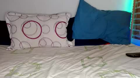 Snapshot of colinlatinbrown chatting on February 2025 08:52:02 PM IG  online show from February 2025 08:52:02 PM