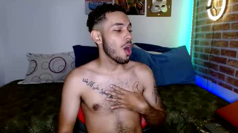 Snapshot of colinlatinbrown chatting on February 2025 11:37:02 PM IG  online show from February 2025 11:37:02 PM