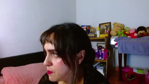 Snapshot of collette_beaufoy chatting on June 2026 04:34:01 AM Collette online show from June 2026 04:34:01 AM