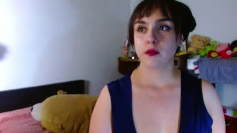 Snapshot of collette_beaufoy chatting on June 2026 07:07:03 AM Collette online show from June 2026 07:07:03 AM