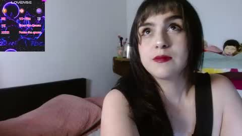 Snapshot of collette_beaufoy chatting on June 2026 04:17:01 AM Collette online show from June 2026 04:17:01 AM