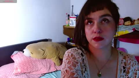 Snapshot of collette_beaufoy chatting on July 2026 04:47:02 AM Collette online show from July 2026 04:47:02 AM