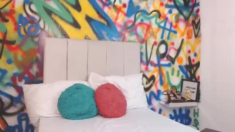 valentina online show from March 2026 12:53:01 PM