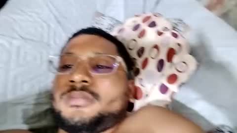 Snapshot of colmoreno chatting on July 2026 12:10:01 AM colmoreno online show from July 2026 12:10:01 AM